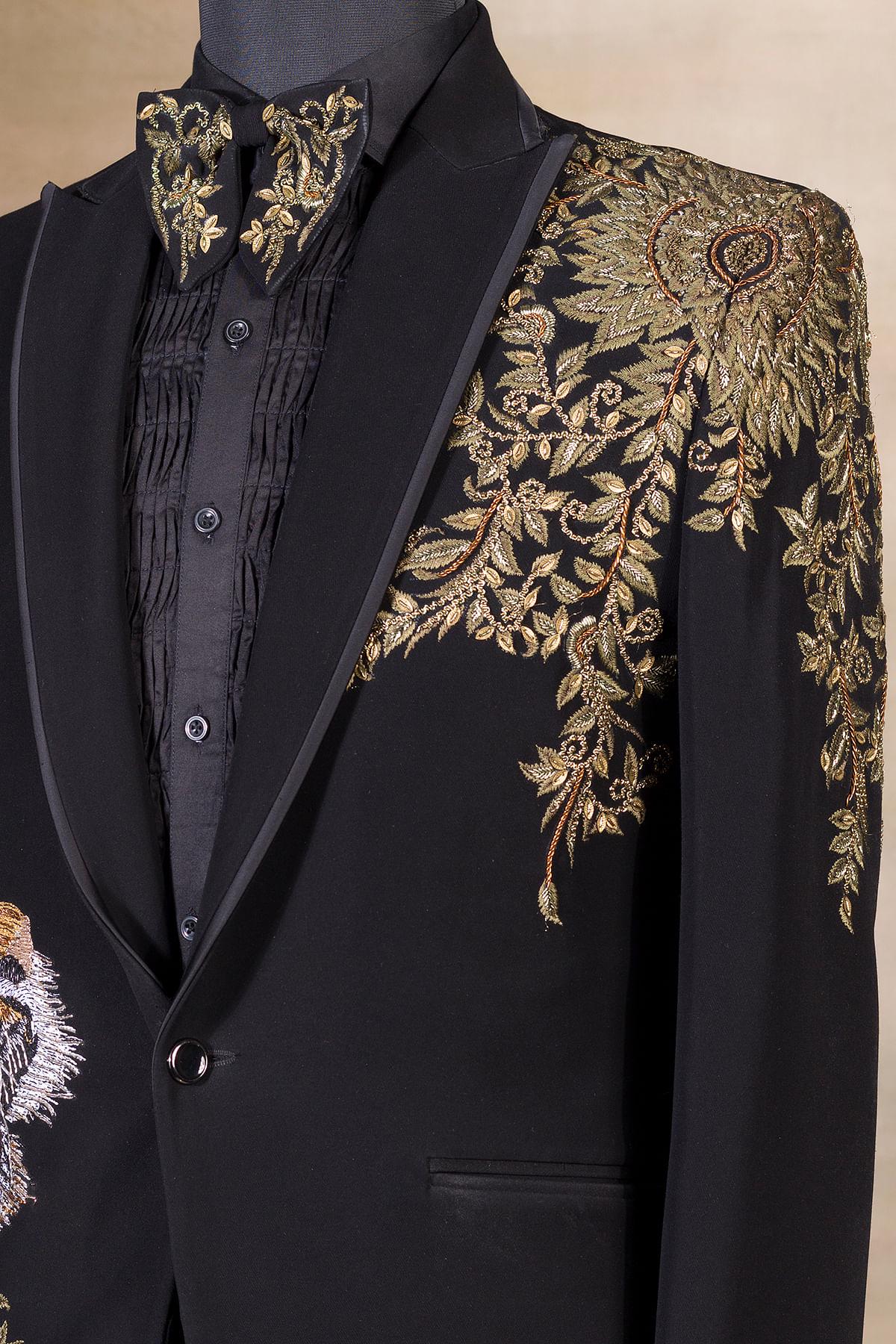 Customized Golden Embroidered Tiger & Flower Terry Rayon Tuxedo Bespoke Tux for Prom Dinner Party Wedding Suit for Groom Groomsmen Reception